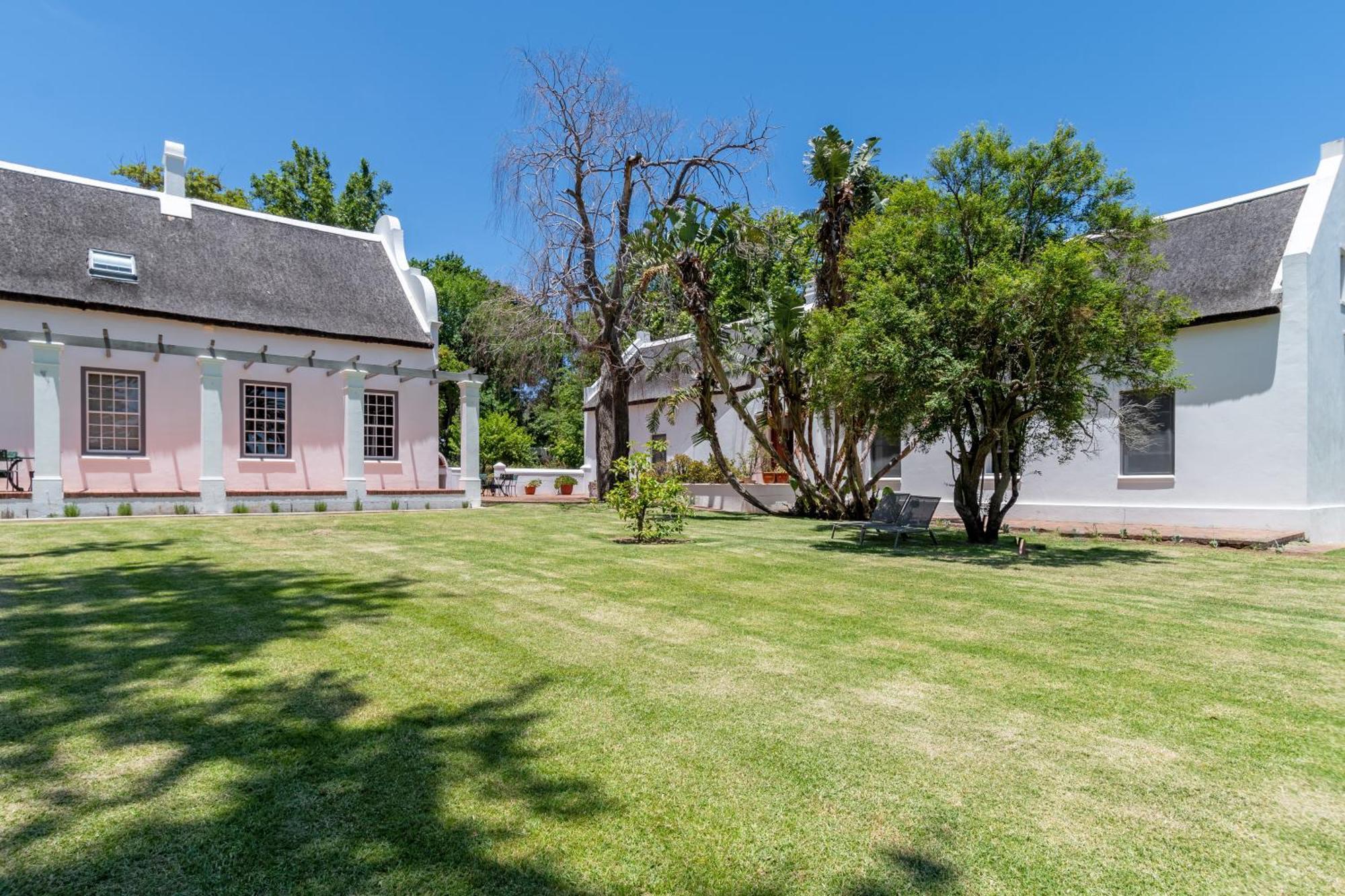 Mont Angelis Aparthotel Stellenbosch Bagian luar foto
